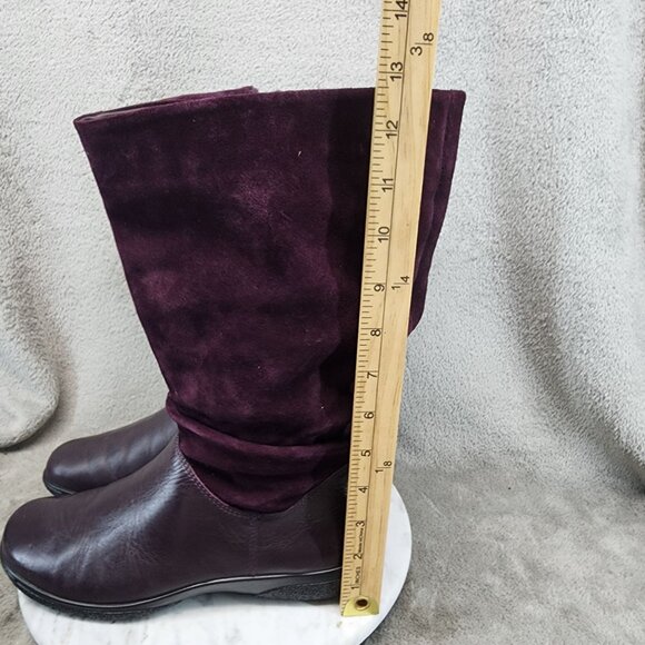 Hotter Shoes Womens Size 8.5 Mystery Purple Suede Zip Mid-Calf Boots *GUC* - Picture 2 of 16